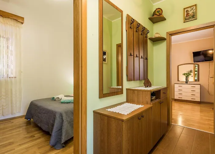 2 Bedroom Gorgeous In
