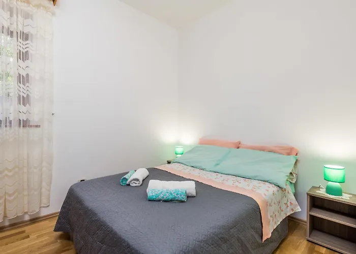 2 Bedroom Gorgeous In Casa de Férias