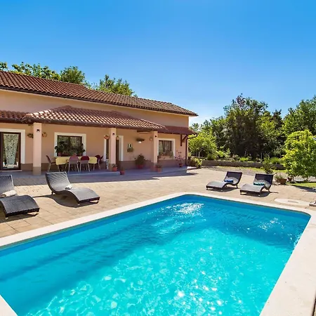 Gorgeous In With Wifi Holiday home