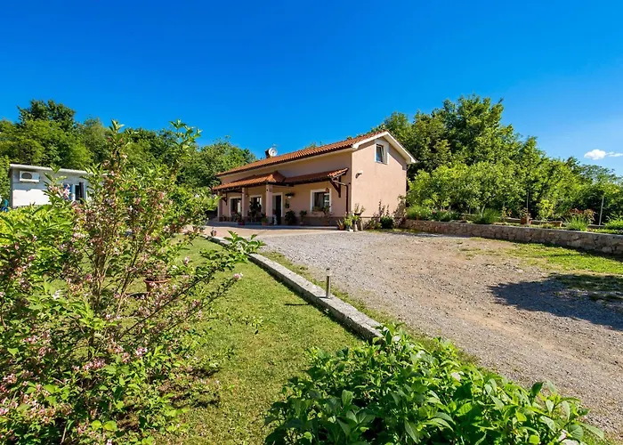 2 Bedroom Gorgeous In * Veli Brgud